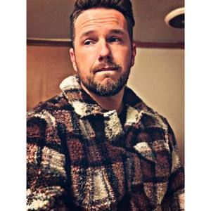 Meet your Posher, Adam